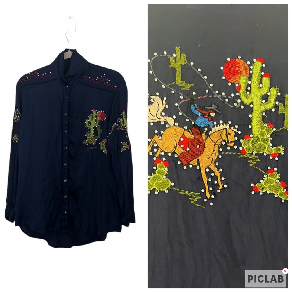 BDG NAVY BLUE WESTERN EMBROIDERY LONG SLEEVES BOTTOMS DOWN SHIRT SIZE M